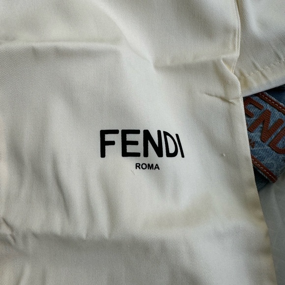 Fendi slides size 9.5 - Picture 4 of 6